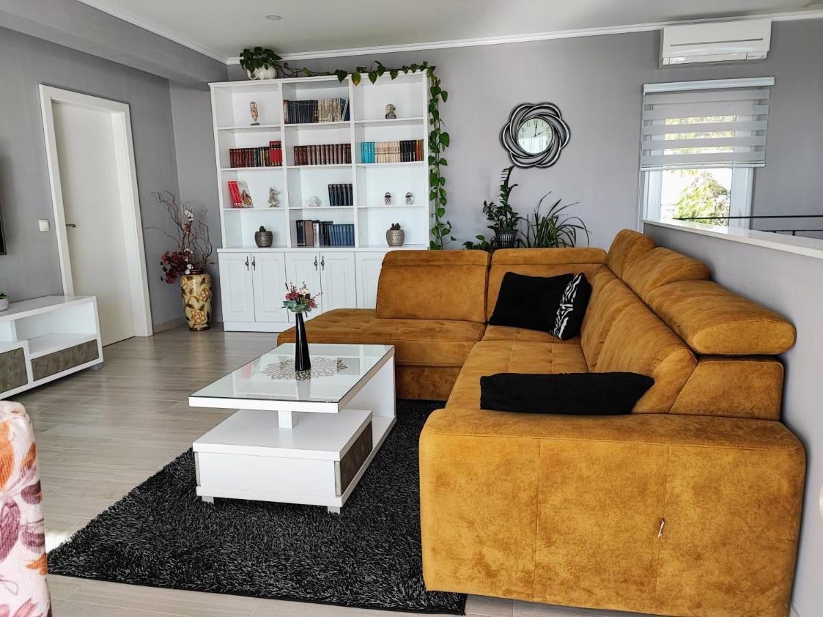 Luxury Apartment Pape Baška Voda Buitenkant foto