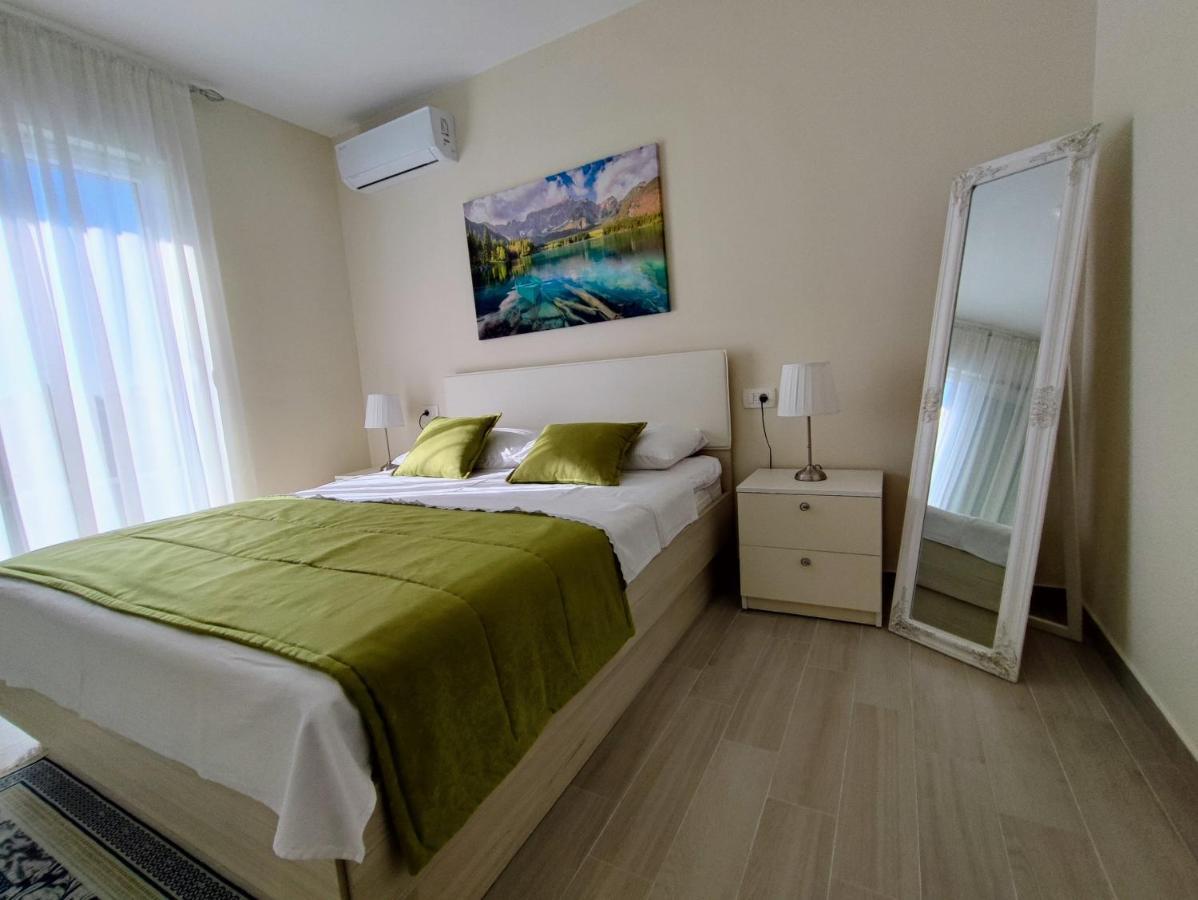 Luxury Apartment Pape Baška Voda Buitenkant foto